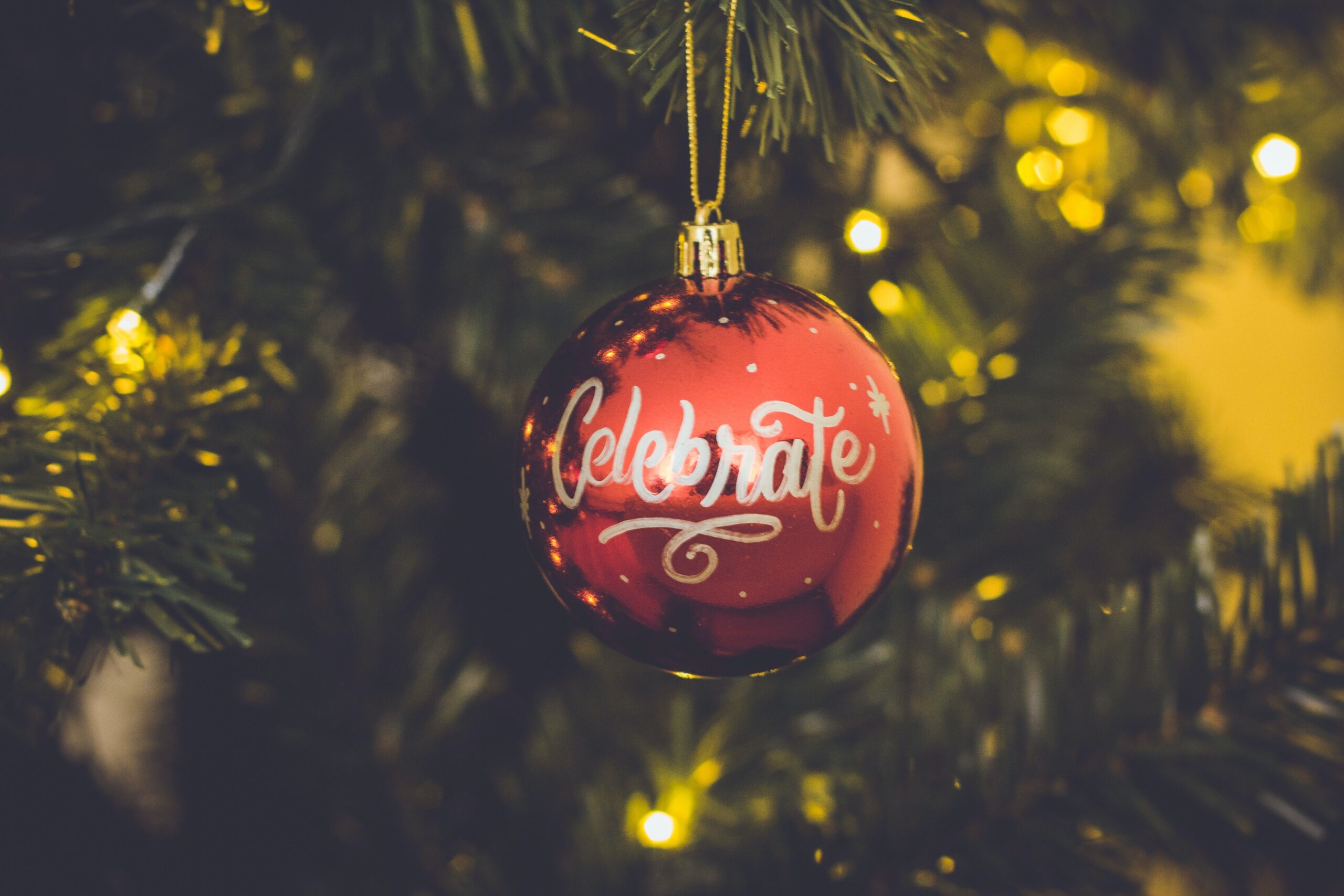 how-to-celebrate-christmas-with-remote-employees